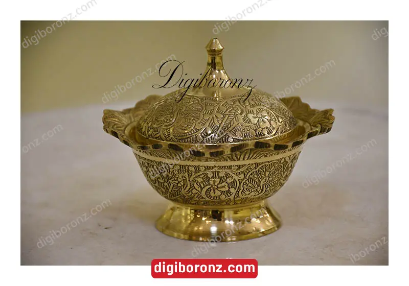 قندان برنجی برنزی لب هلال طرح طاووس سایز بزرگ