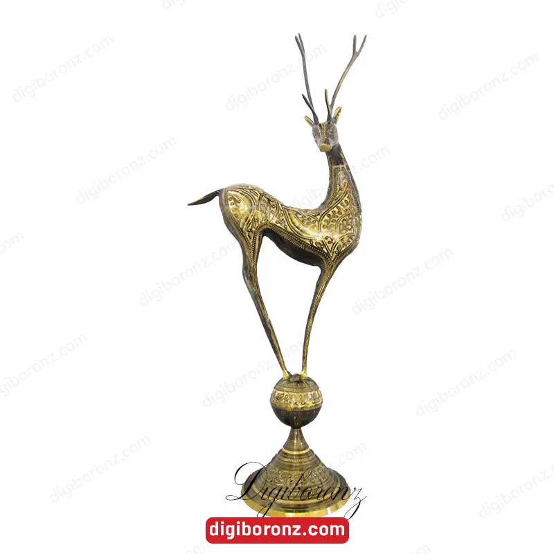 گوزن برنجی برنزی مدل روی توپ سایز 45 اینچ 